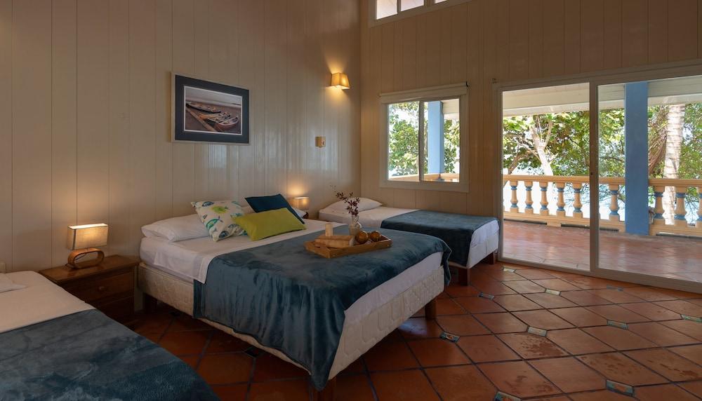 Lago de los Sueños Island