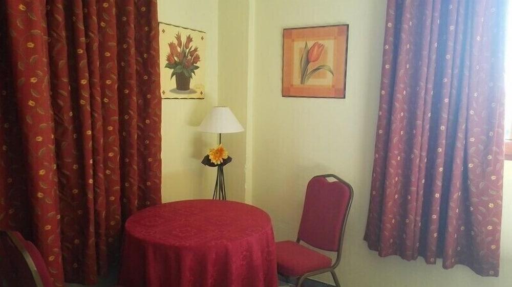 Hotel Restaurante Montserrat