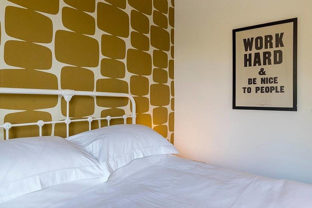 Luxury Italian Lakes Villa With Private Pool, Gym, Bbq, Wifi, Lake Views