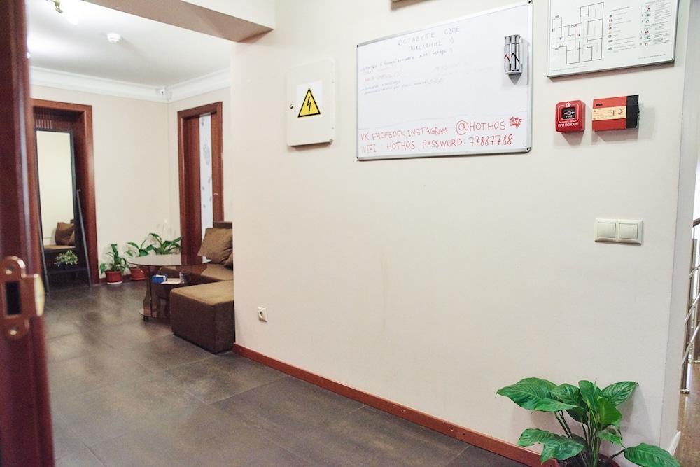 HotHos Hostel