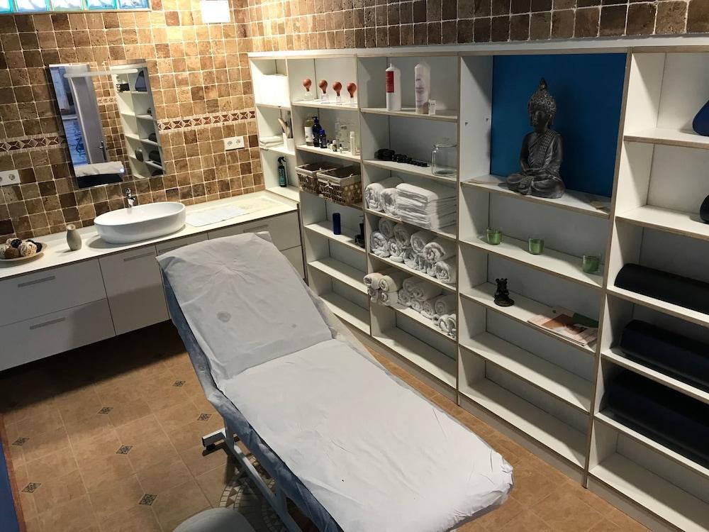 Camping Balneario Los Delfines