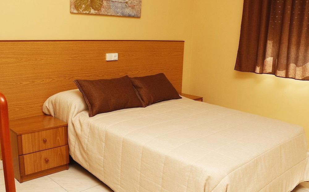 Hostal Restaurante Labrat