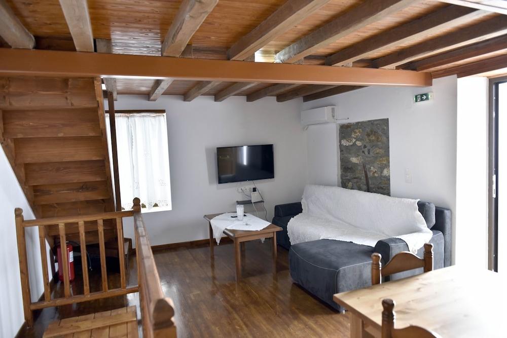 Evagelia Villas and Apartments