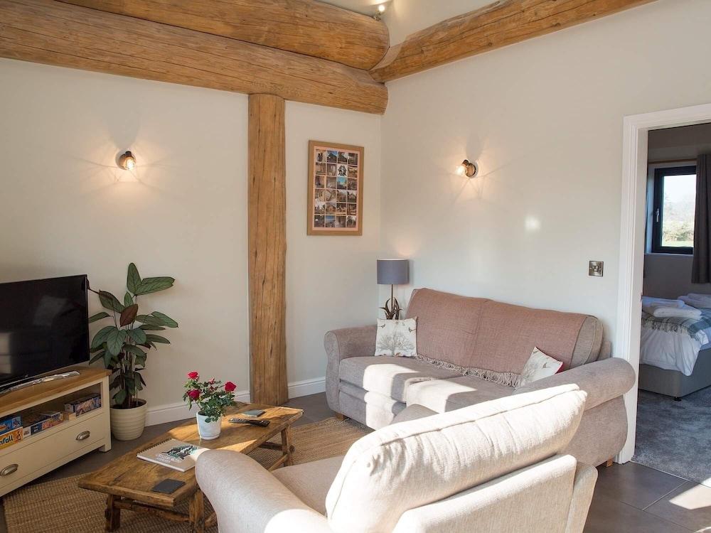 Braisty Woods - Knotty & Nice