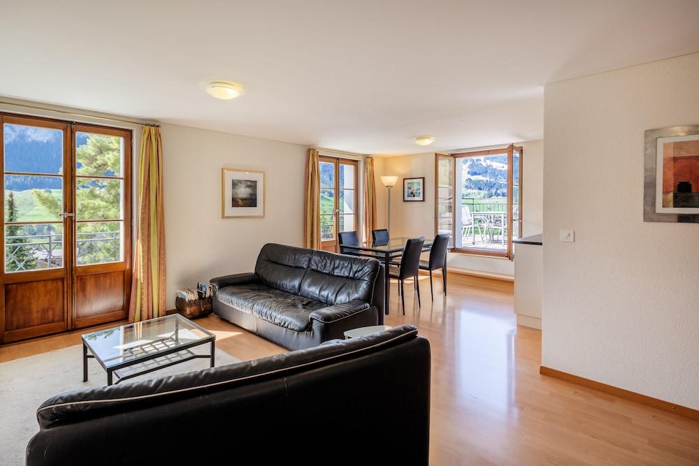 Alpine Apartment With Stunning Views