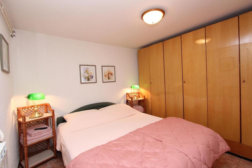 Apartments Villa Lucu