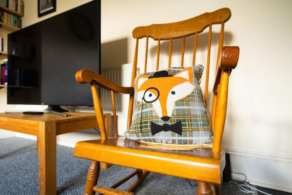 Windsor Apartment with Parking