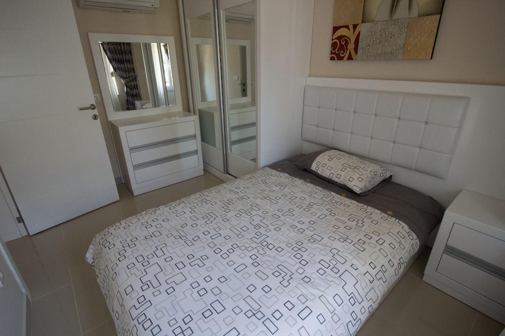 Golf village apartment 5