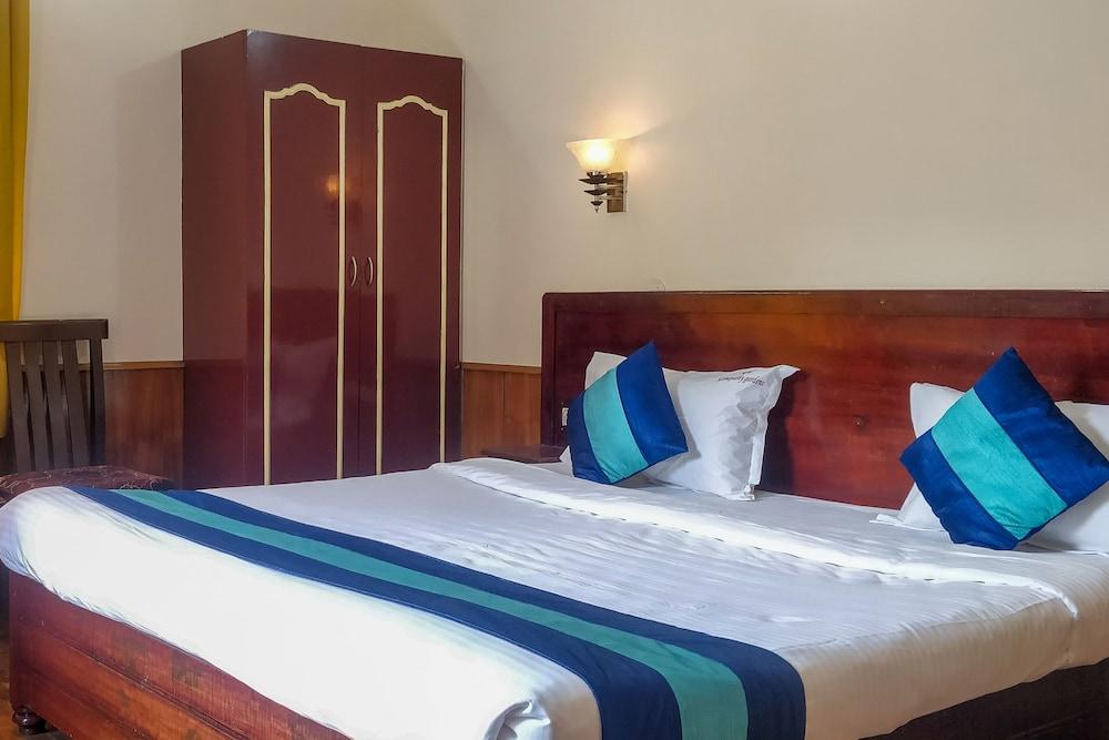 OYO 27809 Hotel Ganapathy Garden