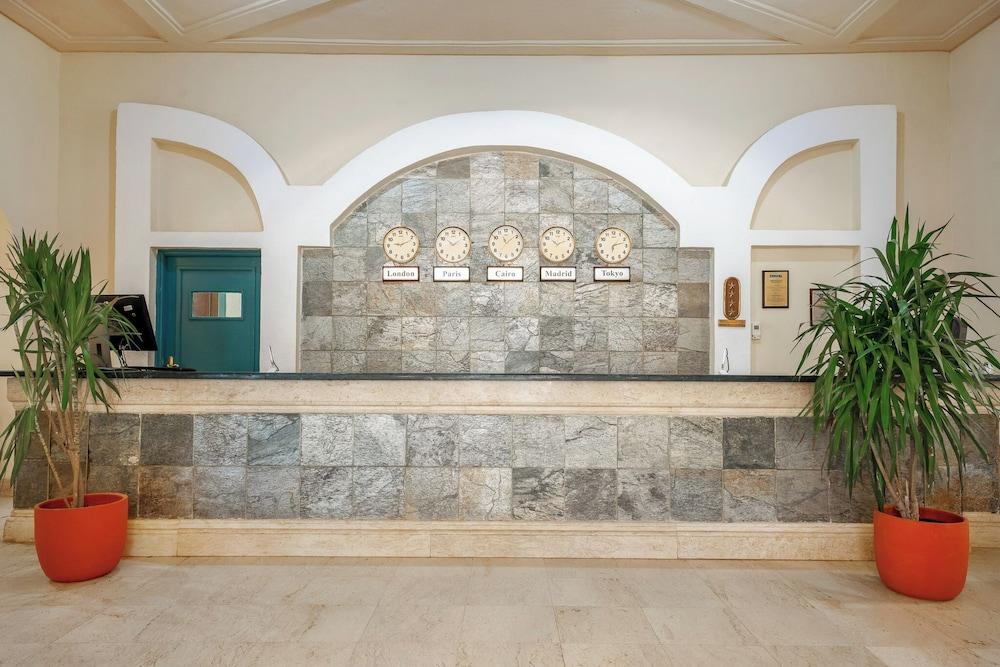 Seti Abu Simbel Lake Resort