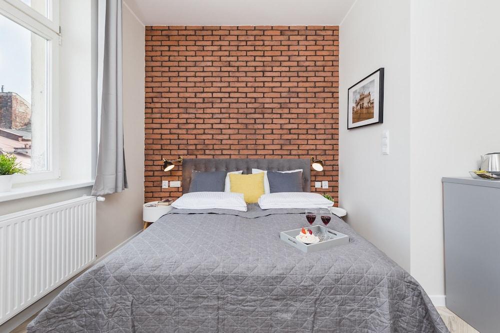 Agnes Apartments Old Town