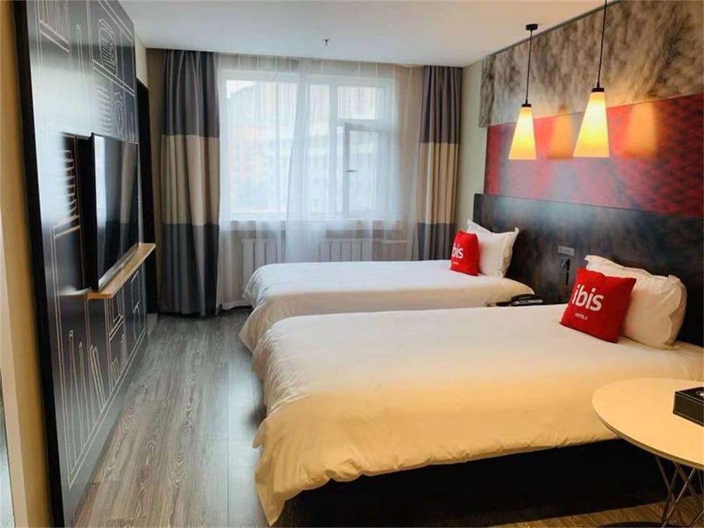 Ibis Jilin Beishan Park Hotel