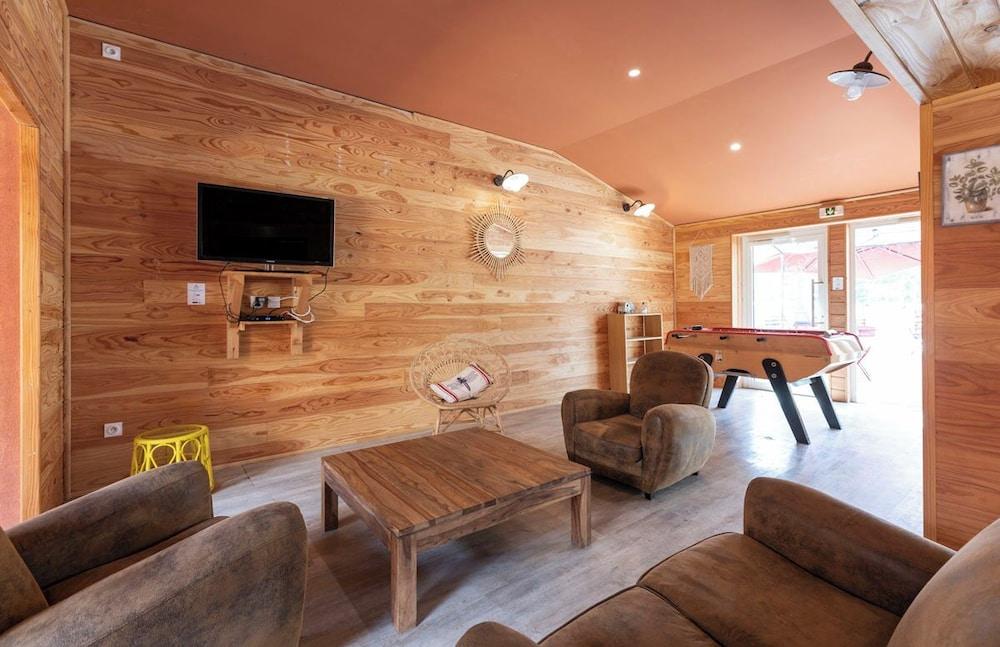 Huttopia Fontvieille