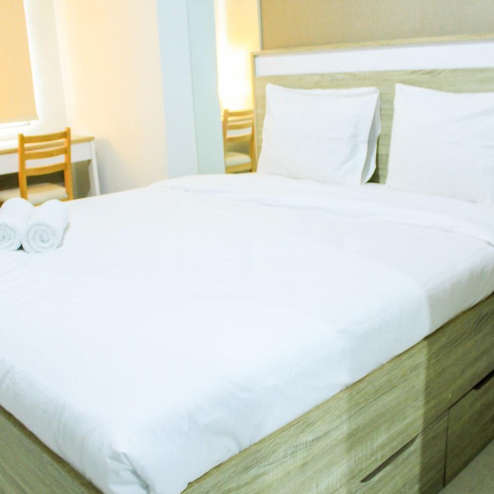 Modern and Comfortable Studio Springwood Apartment