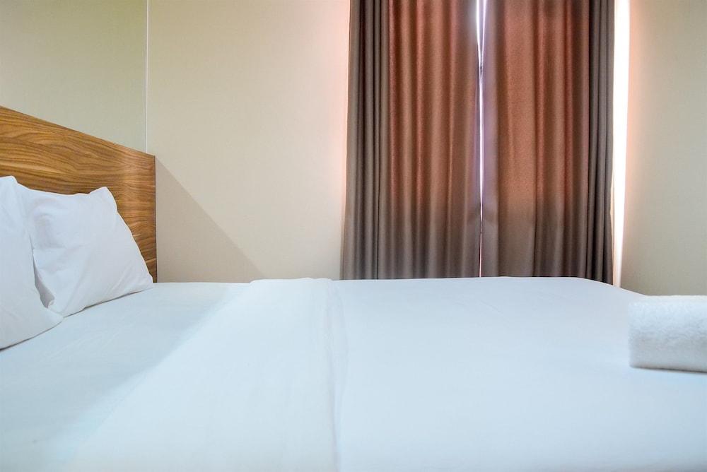 Great Location 2BR Maple Park Apartment