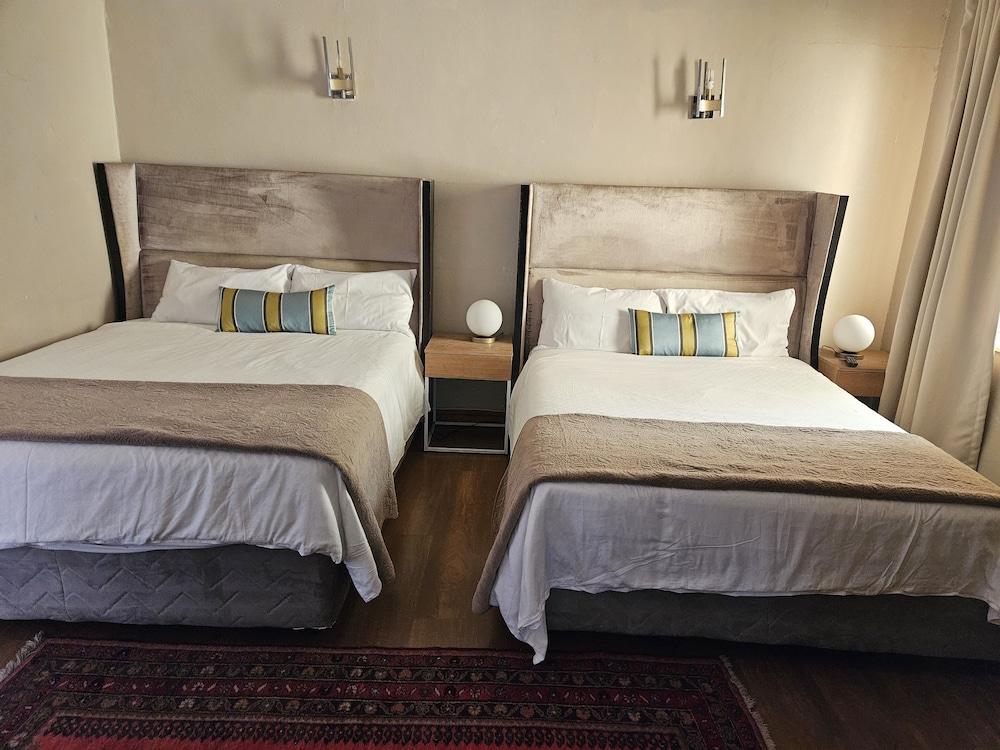 Four Seasons Lehae Guest House