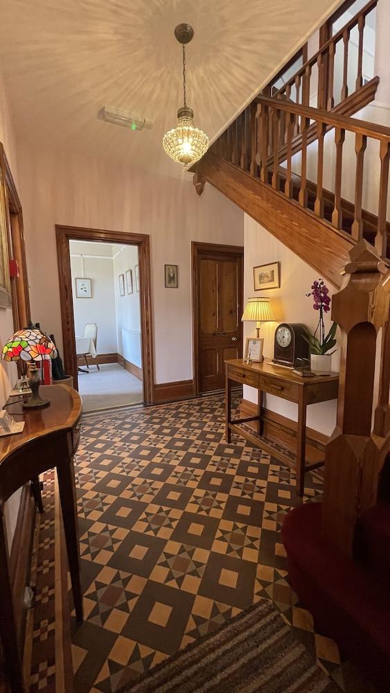Southcliffe Bed & Breakfast