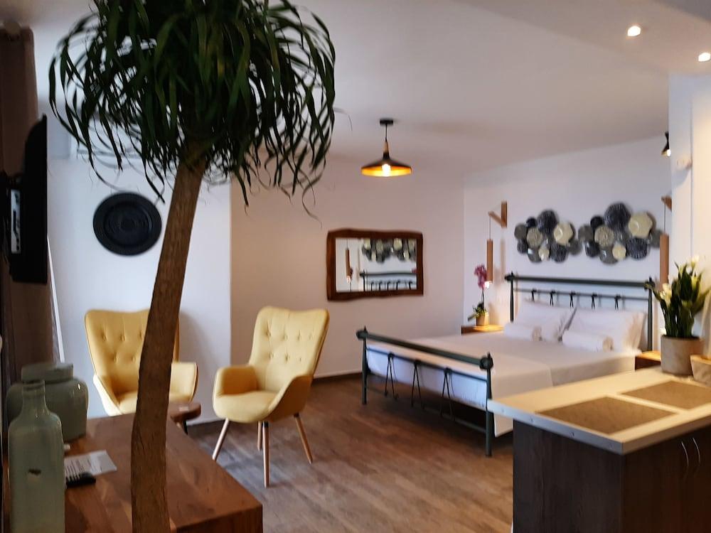 Kipos Villas and Suites