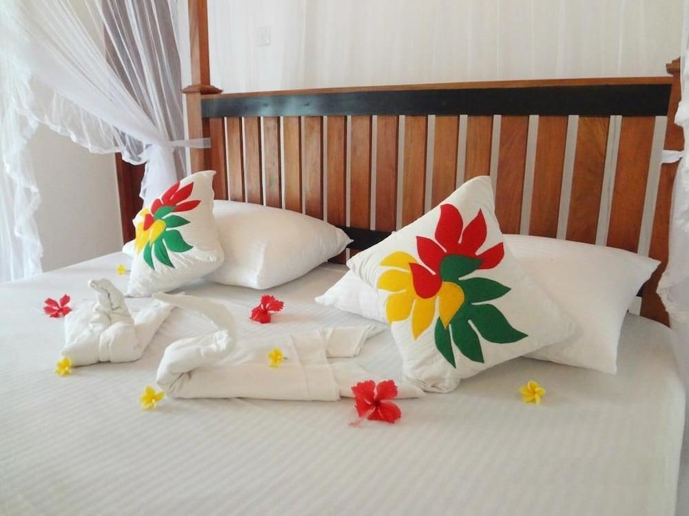 Thambara Villa Unawatuna