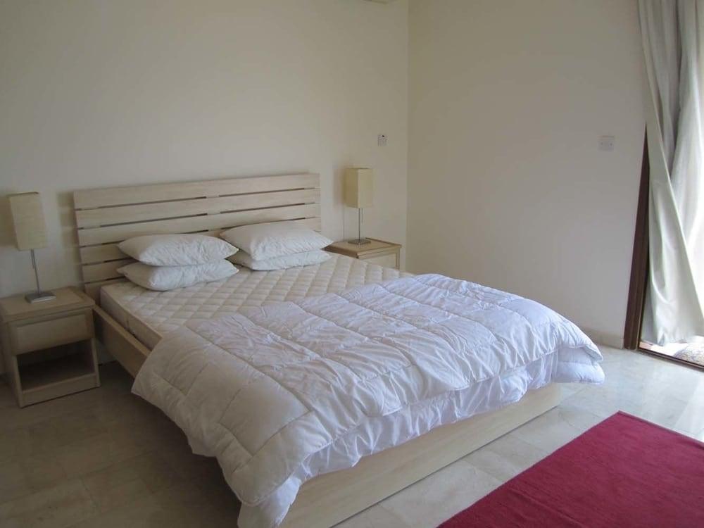 Villa Morlais by Amy Villas