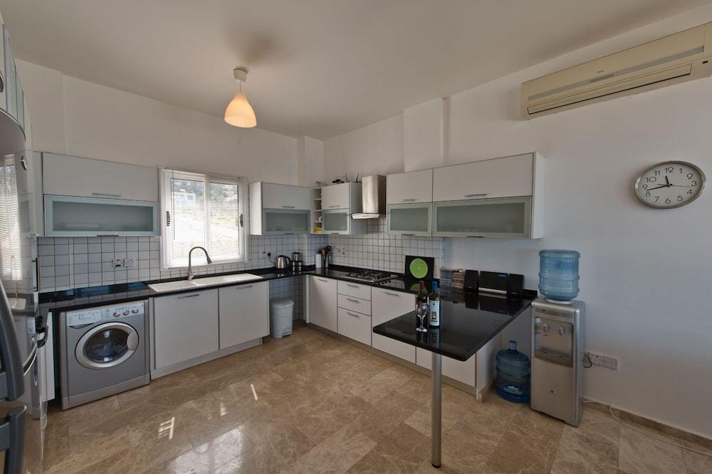 Villa Ocean View by Amy Villas