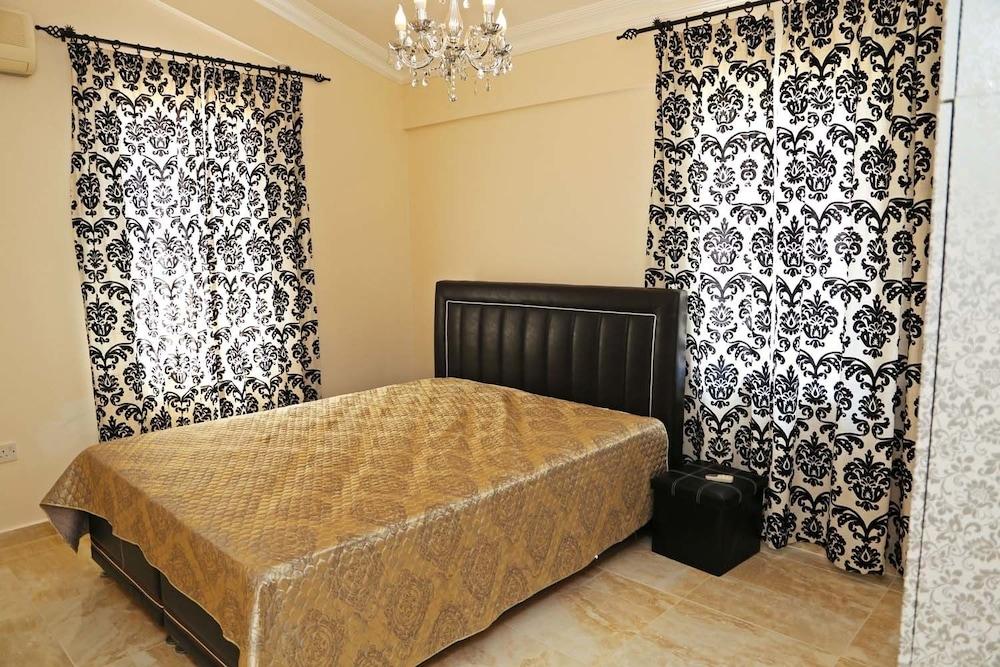 Villa Panoroma by Amy Villas