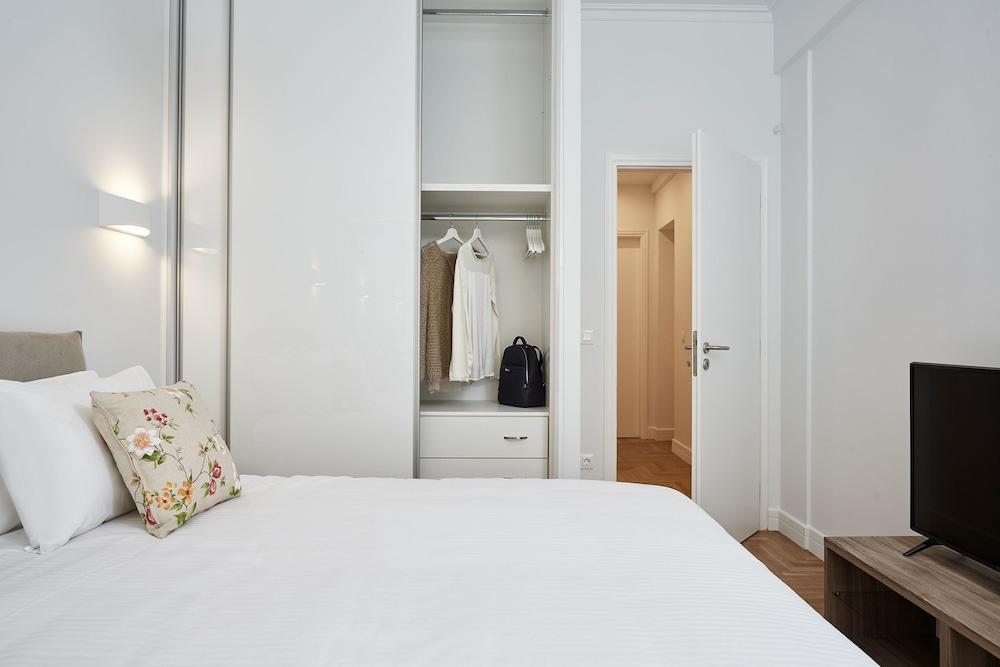 Luxurious Spacious Apt next Hilton Area