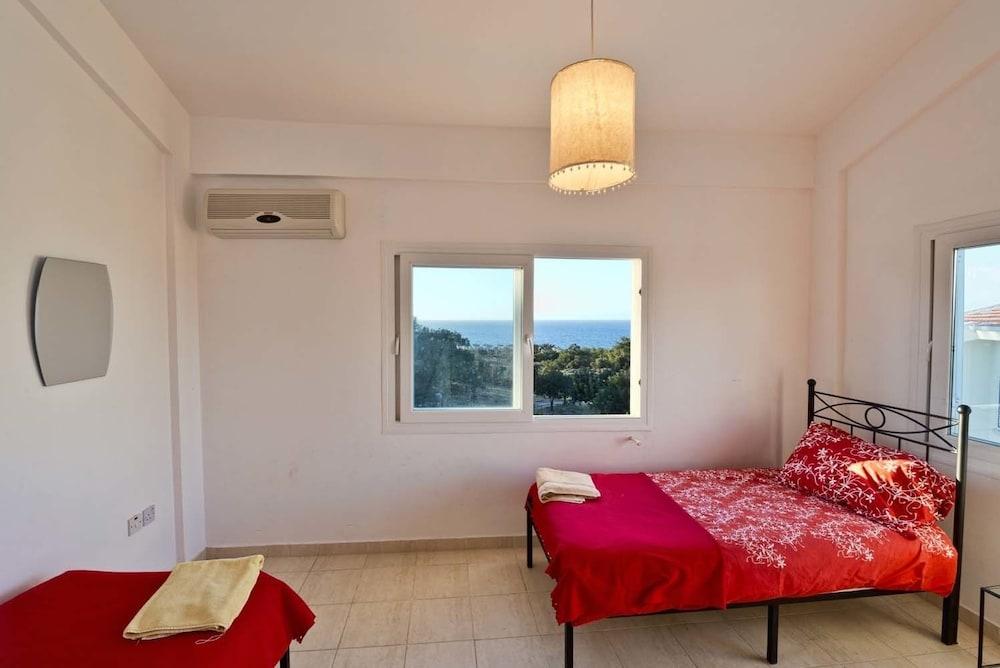 Villa Tortuga by Amy Villas