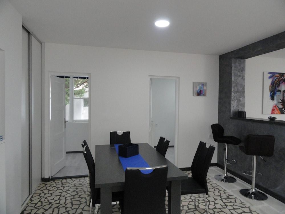 Petrovac Holiday House with pool