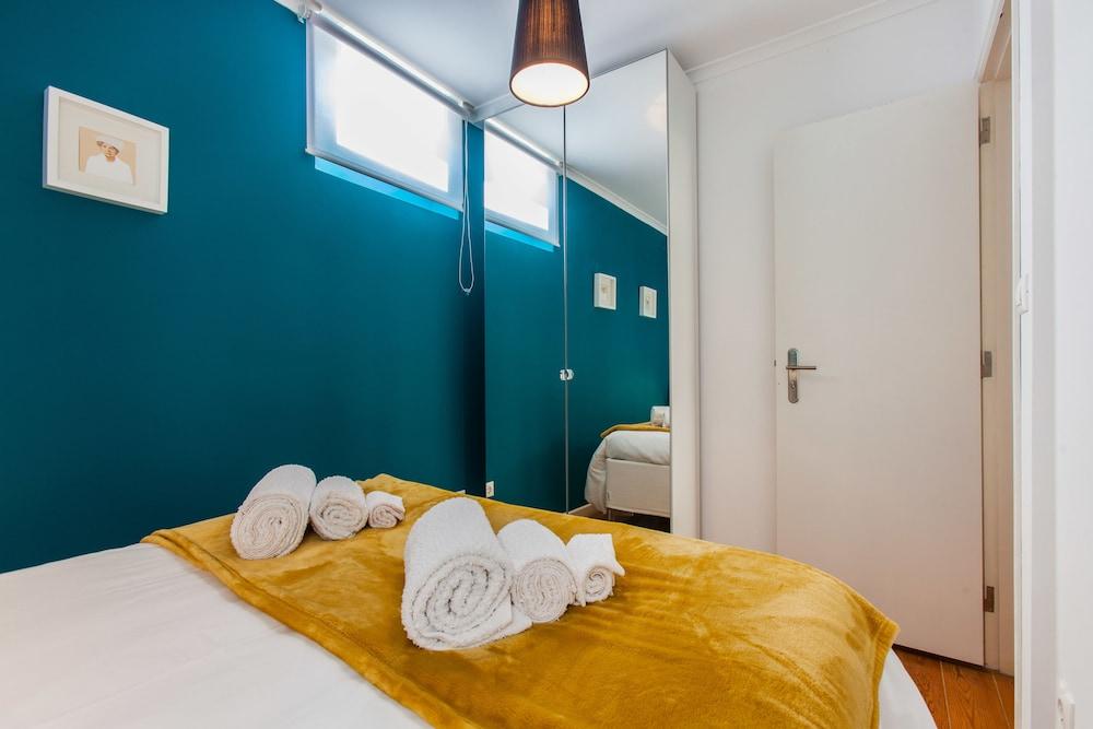 Spirit of Two by Lisbon Unique Apart