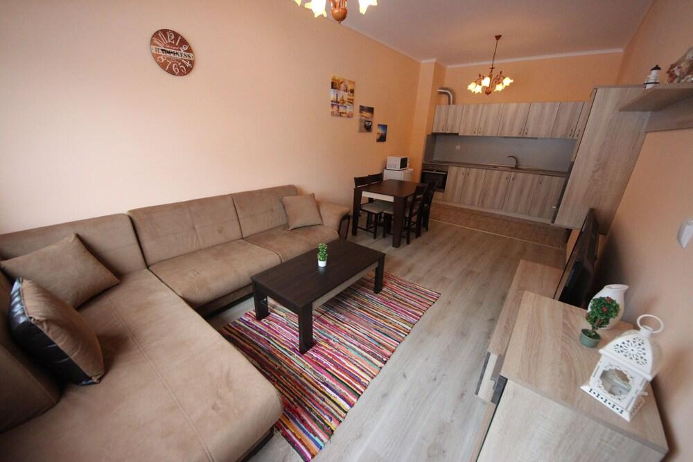 Menada Apartments in Villa Yurta