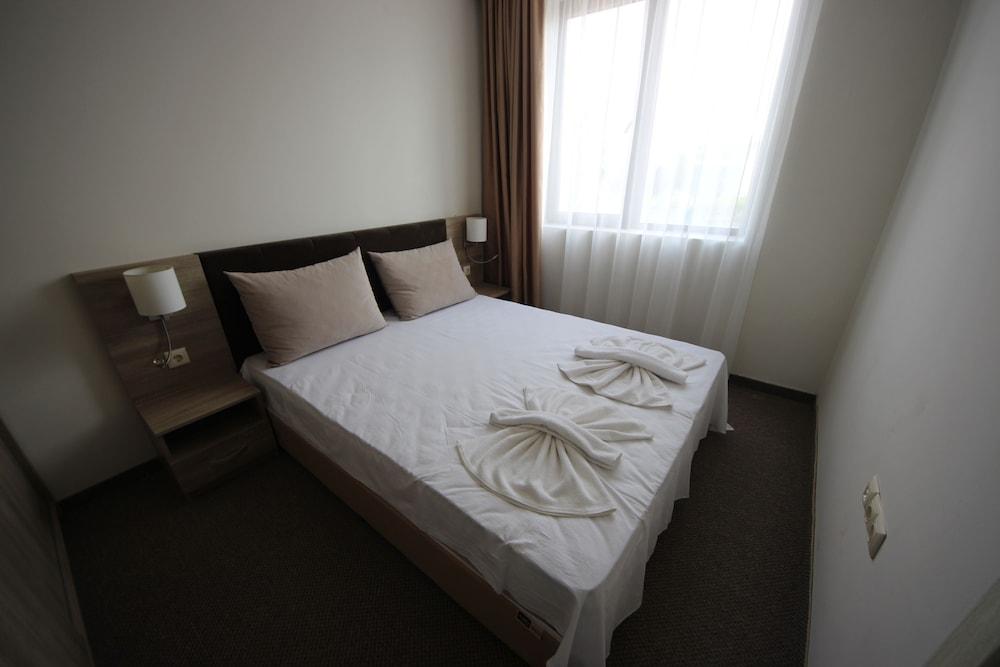 Menada Apartments in Tarsis Nova Complex