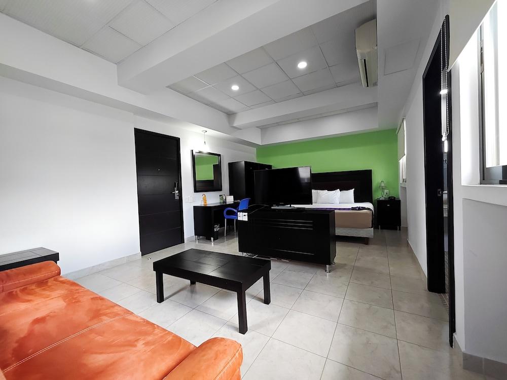 Hotel Parque Marimba