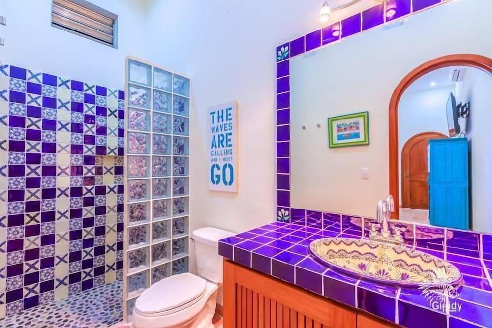 Casa Amor - Studio by Skyrun