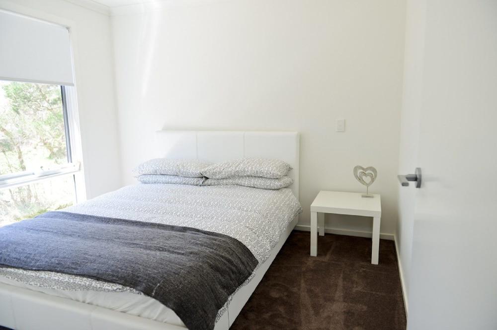 7 Gilmore Smiths Beach House