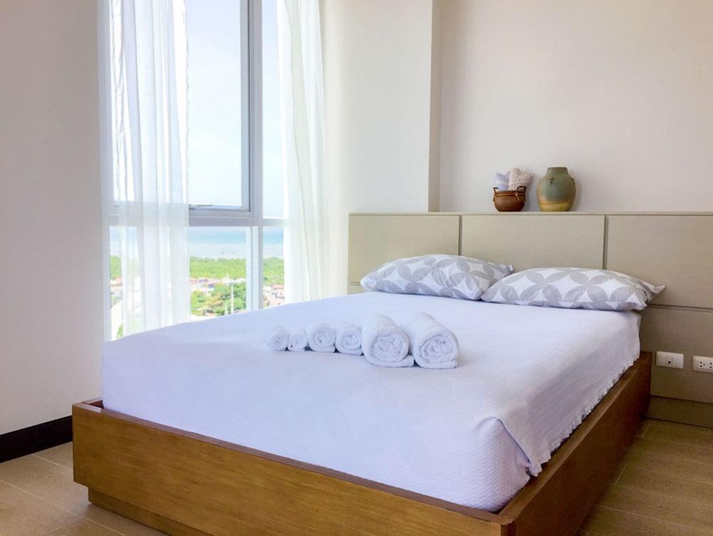 Mactan Fully Furnished Condo