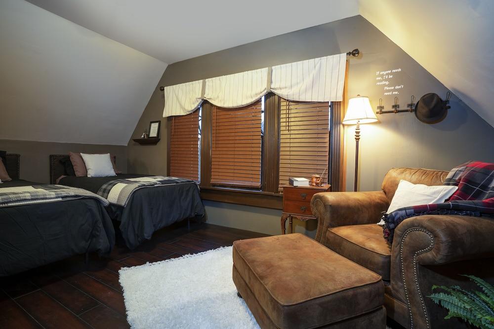 The Katherine Holle House