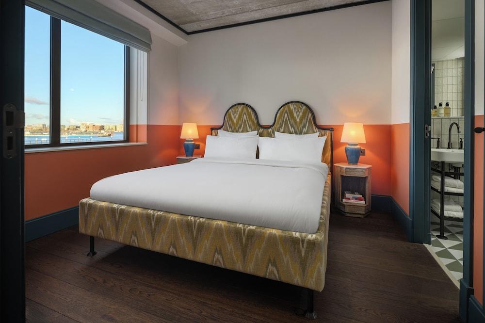 The July - Boat & Co