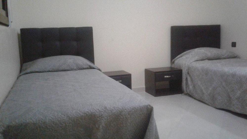 Motel Café Resto La Rocade