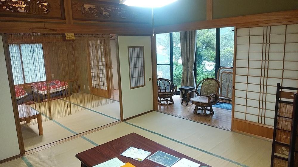 Guest House Darumaya - Hostel