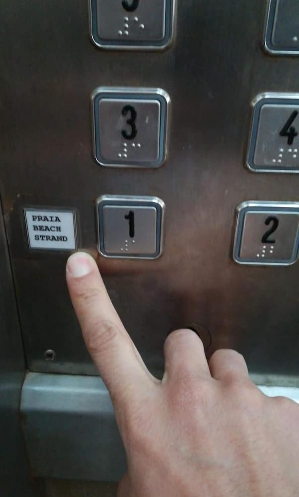 Cosy T1 at Vale Centianes Beach