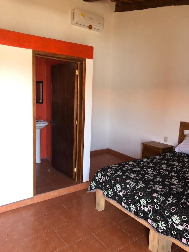 Hotel Rancho Santa Maria