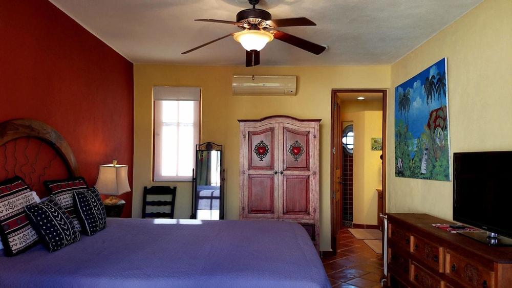 Casa Encantada 3 BR by Casago