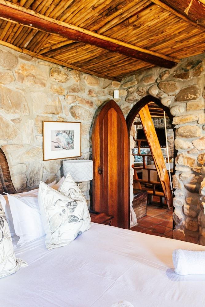 Buccara Noetzie - Lindsay Castle