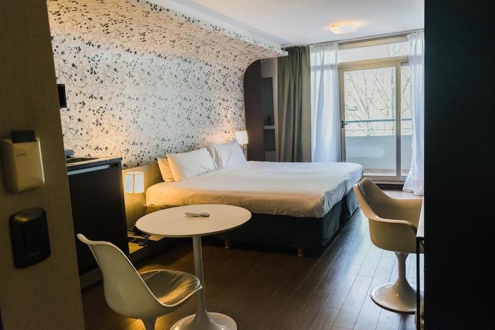 Daiban Flats Palermo Hollywood