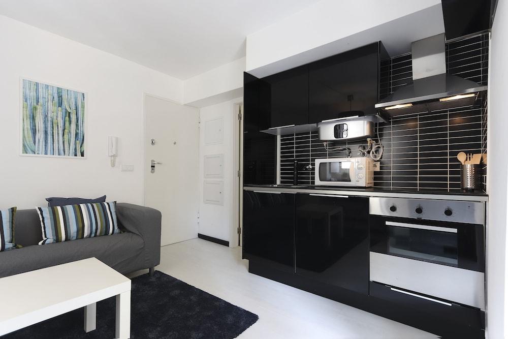 Tailor Made Flat in Central Bairro Alto