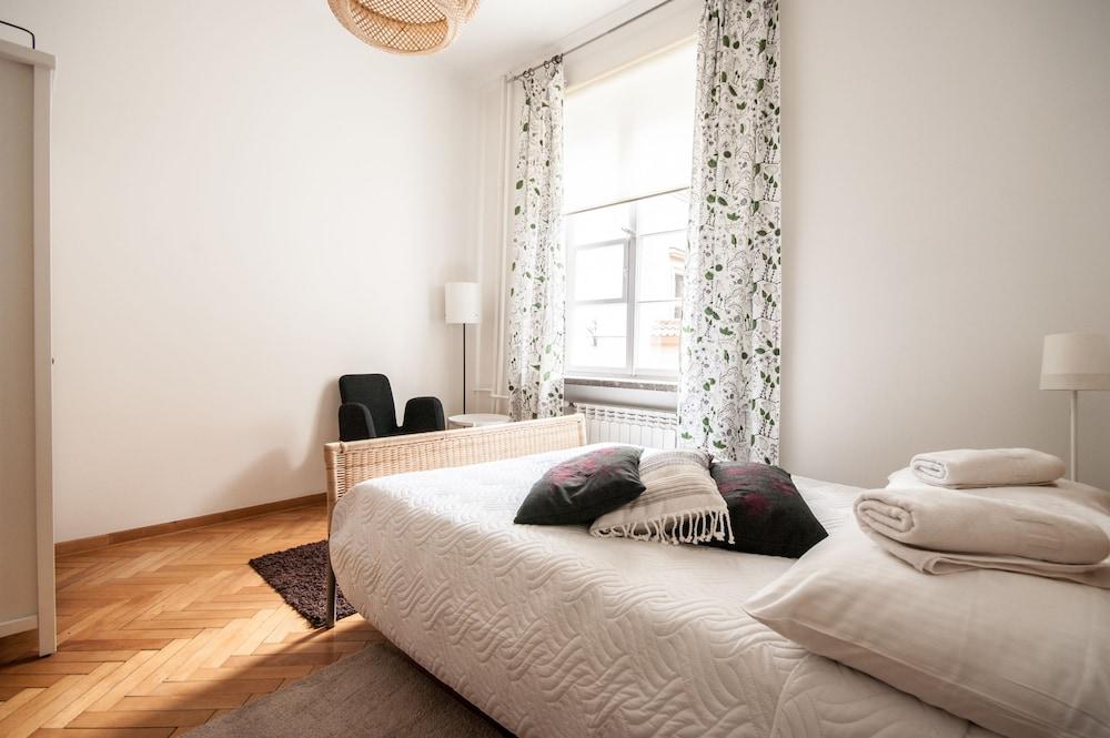 Elegant Apartment Old Town V