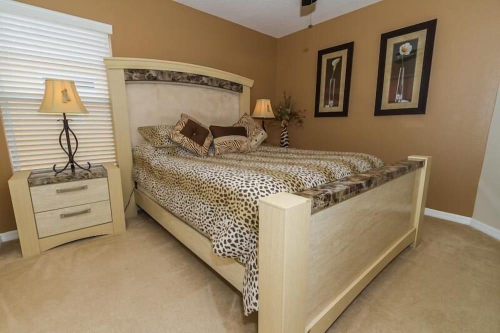 Amazing 6 Bedrooms 4 Baths 1028ocb