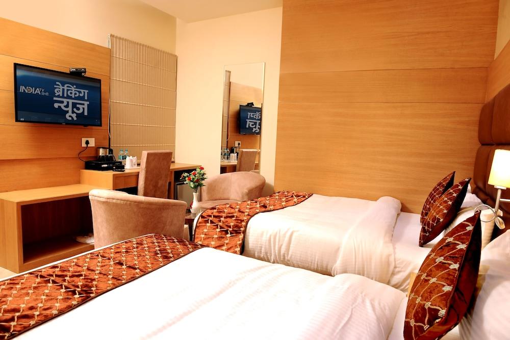 Hotel Landmark Near Golden Temple