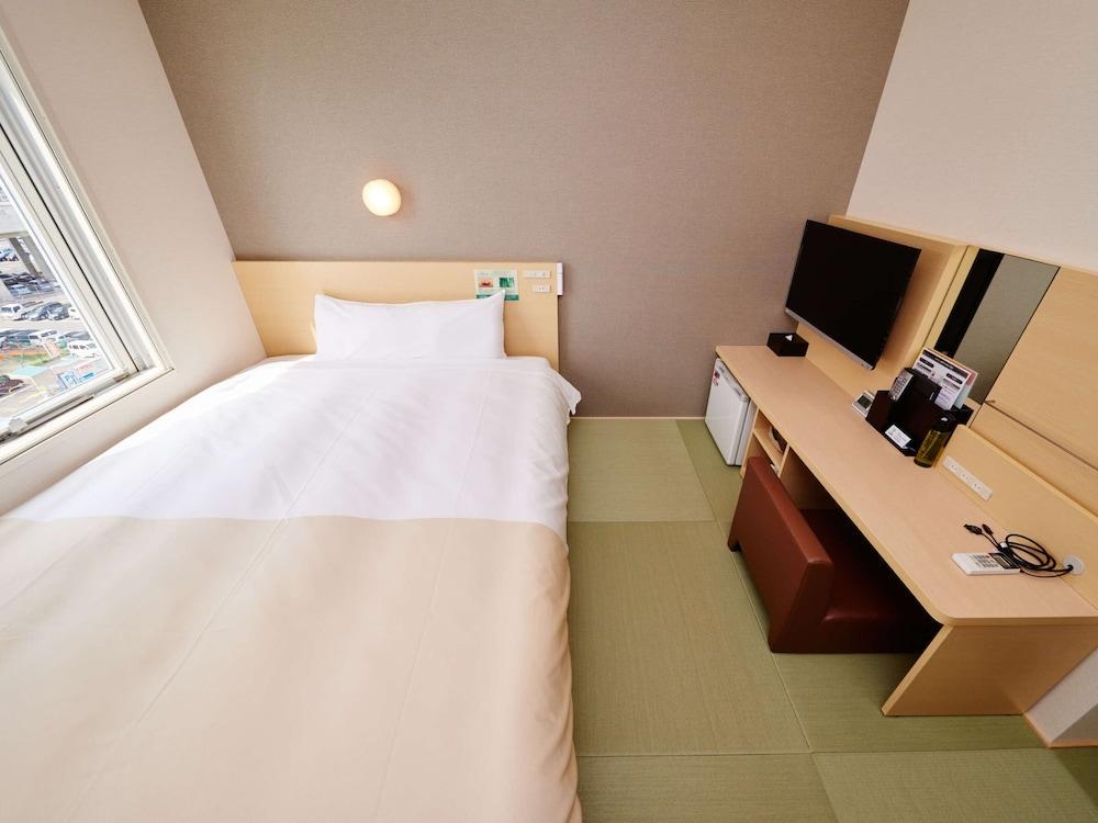 Super Hotel JR Naraekimae Sanjodori